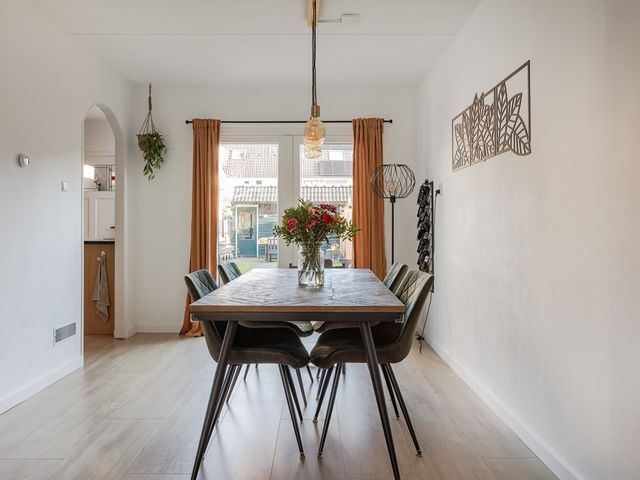 Rietzanger 92, Hoorn