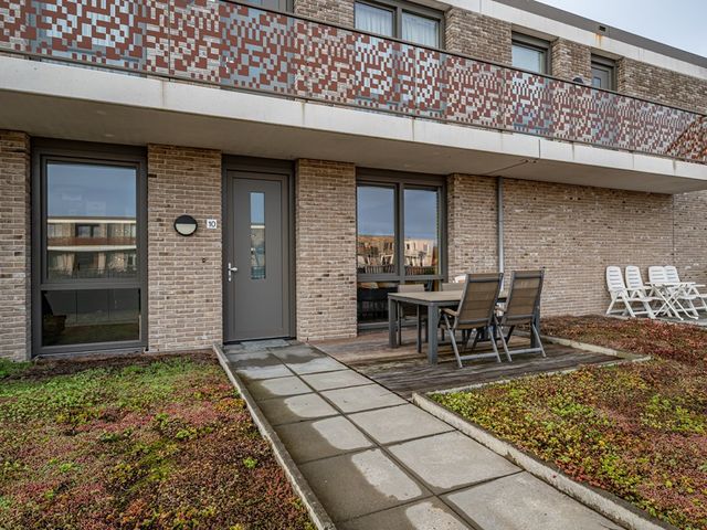 De Boei 10, Emmeloord