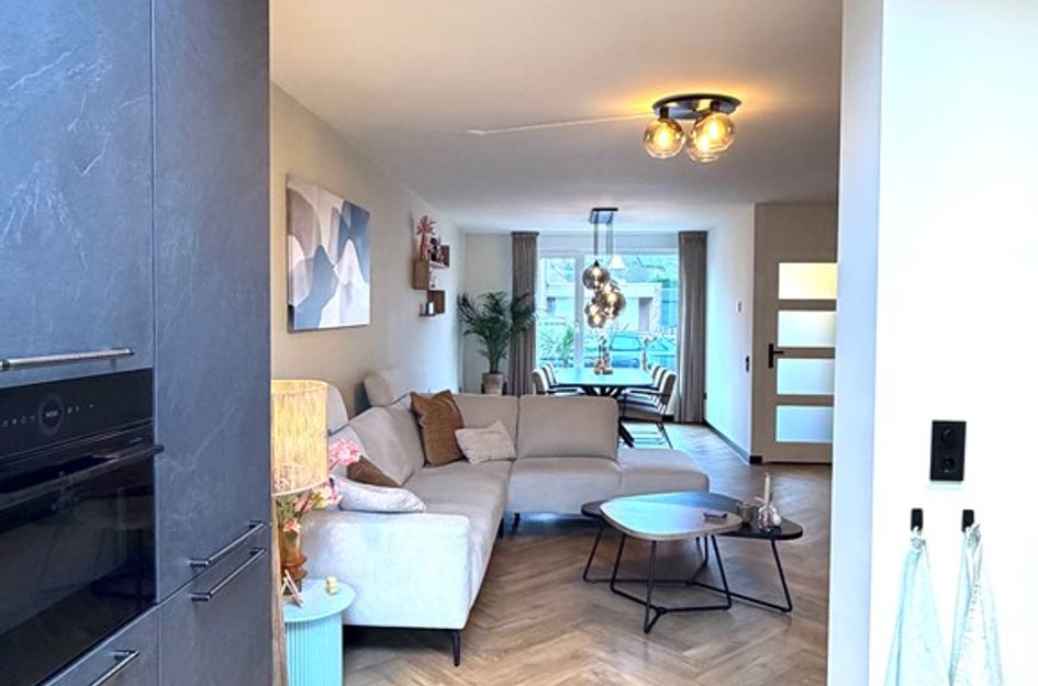 Burgemeester van Deelensingel 86