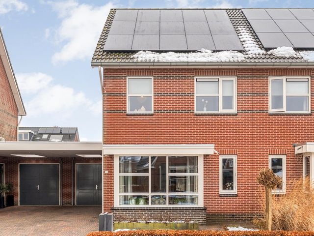 Kamferbekestraat 51, Hardenberg