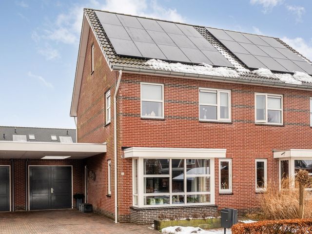 Kamferbekestraat 51, Hardenberg