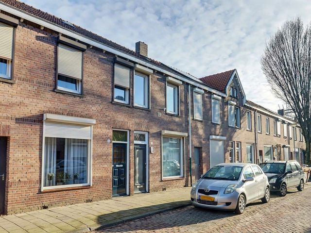 Arent van 's Gravesandestraat 28, Tilburg