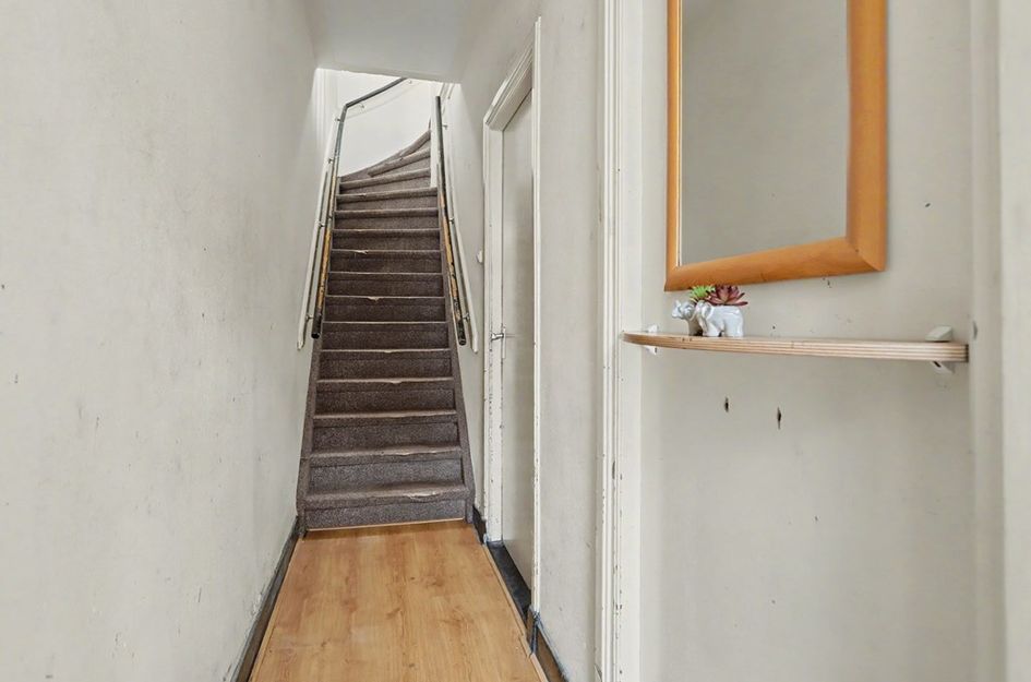 Arent van 's Gravesandestraat 28