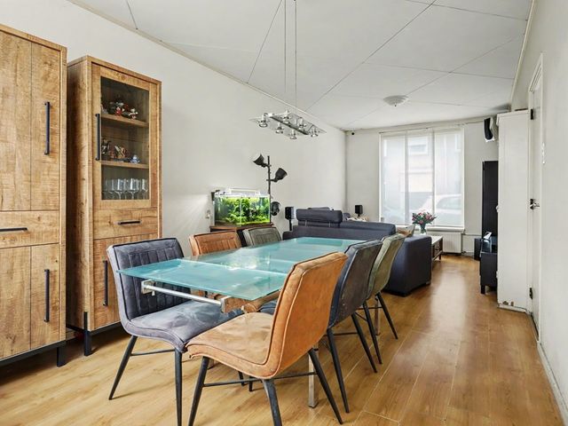 Arent van 's Gravesandestraat 28, Tilburg