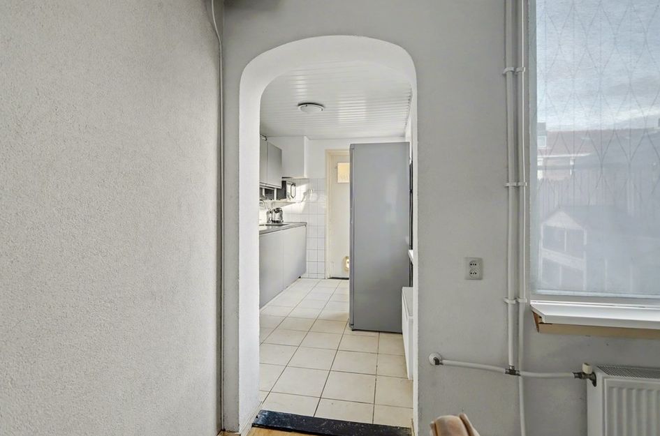 Arent van 's Gravesandestraat 28