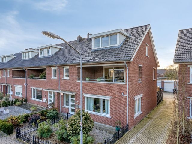 Dorskarstraat 15, Made