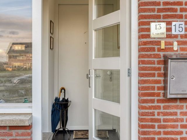 Dorskarstraat 15, Made