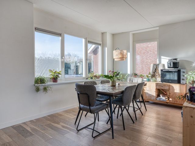 Dorskarstraat 15, Made