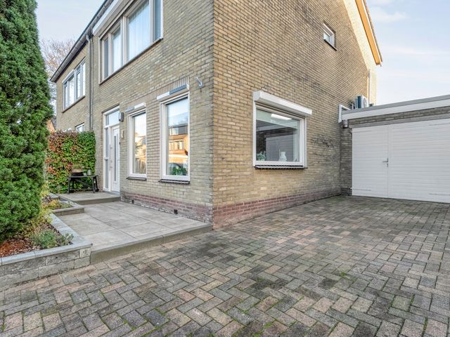 De Kievit 3, Hoogeveen