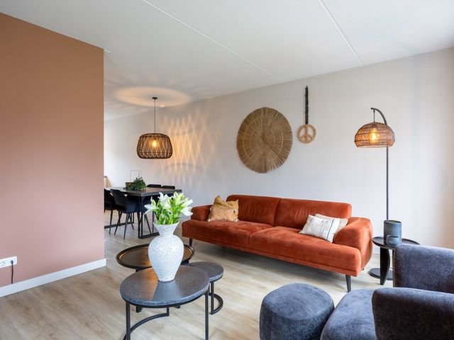 Tiengastraat 8, Opende