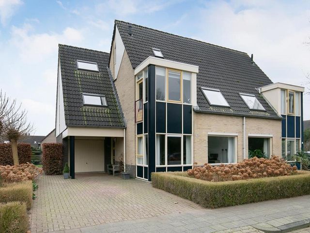 Biezenveld 74, Meppel