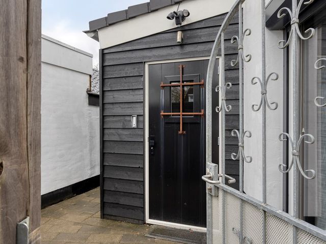 Wilhelminastraat 8, Made