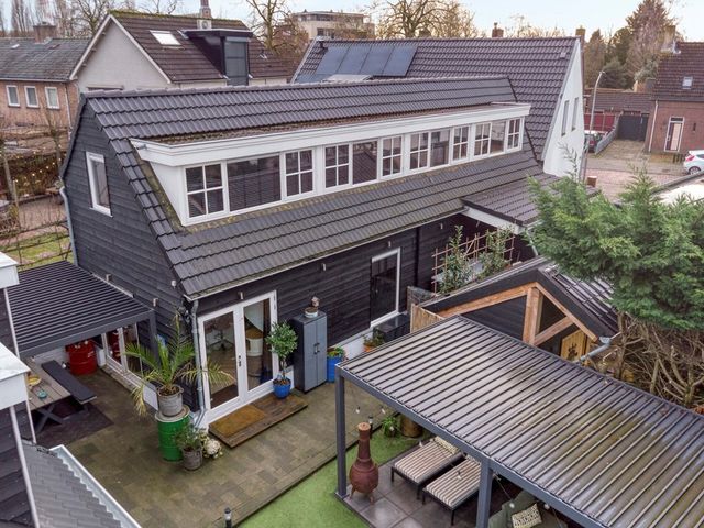 Wilhelminastraat 8, Made