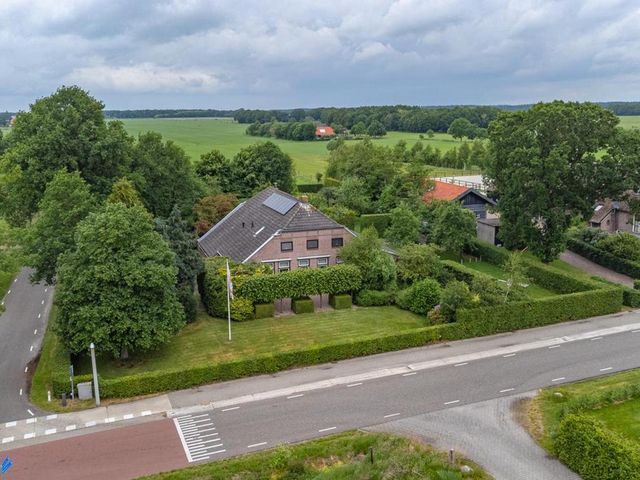 Oshaarseweg 42, Koekange