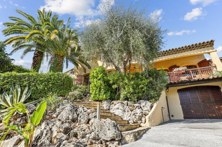 Avenue de la Pinède 50