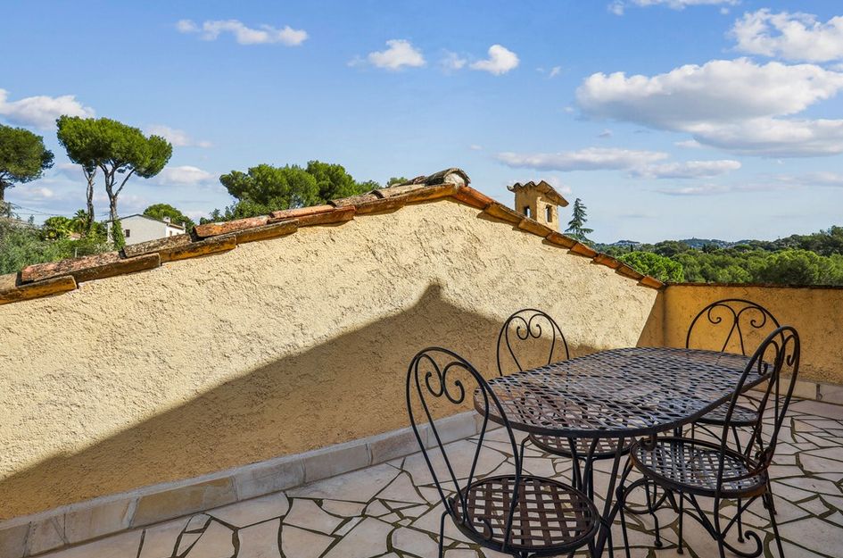 Avenue de la Pinède 50