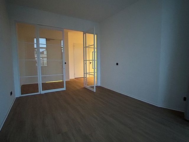 1e Middellandstraat 70B, Rotterdam