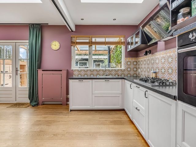 Dahliastraat 13, Ede