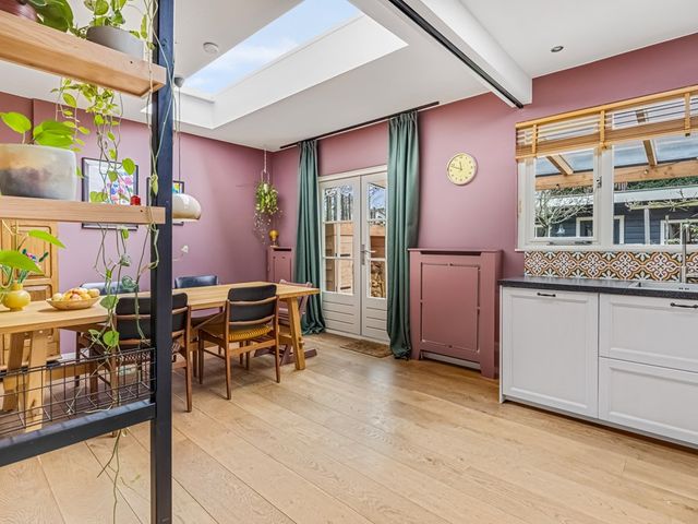 Dahliastraat 13, Ede