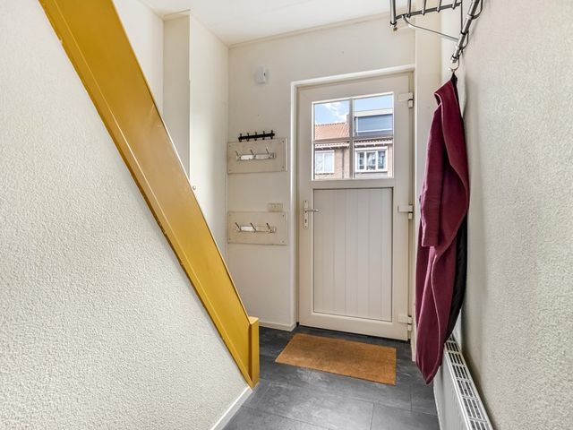 Dahliastraat 13, Ede