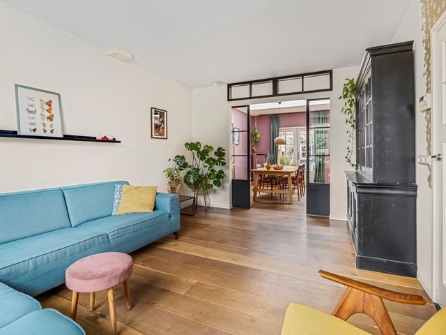 Dahliastraat 13, Ede