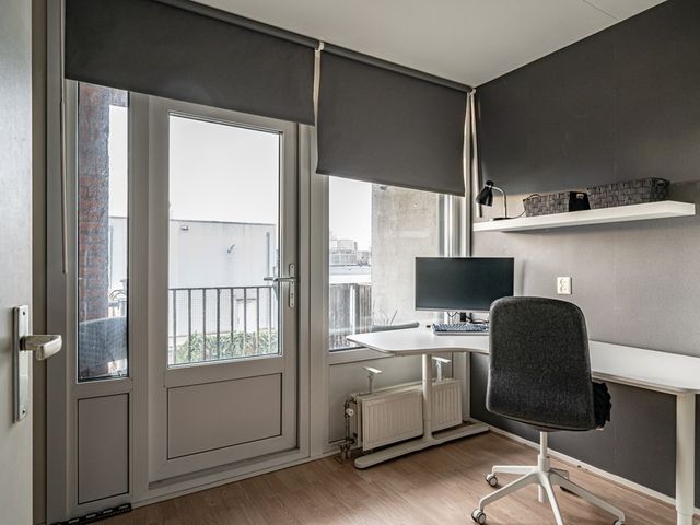 Staalstraat 42, Emmeloord