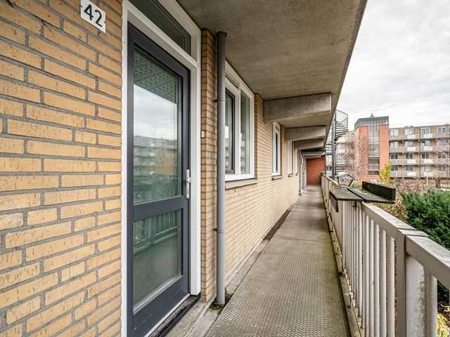 Staalstraat 42, Emmeloord