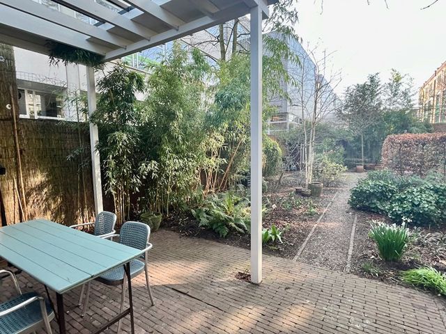 Lange Beestenmarkt 113B, Den Haag