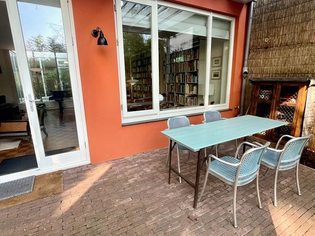 Lange Beestenmarkt 113B, Den Haag