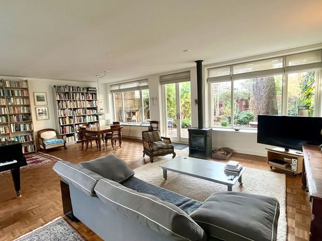 Lange Beestenmarkt 113B, Den Haag