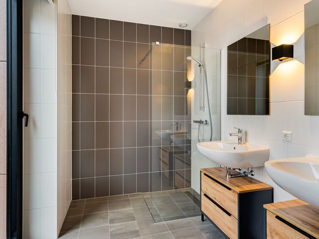 Wijnhaven 65C10, Rotterdam