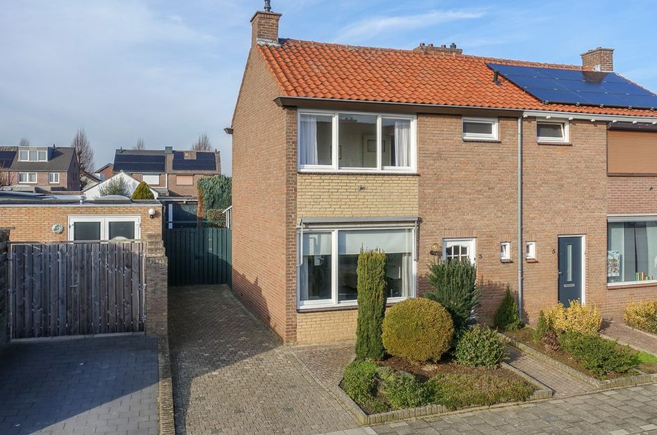 Const Huygensstraat 3