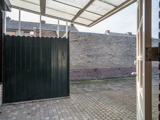 Const Huygensstraat 3, Elsloo