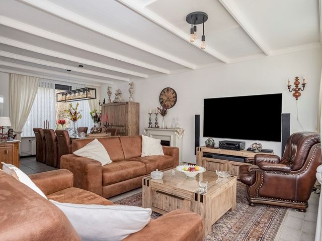 Grasbroekstraat 1, Sittard