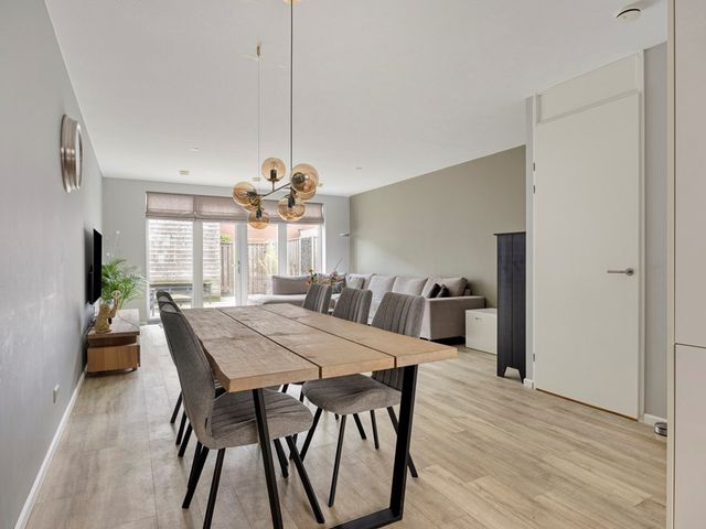 Hofje van Holtlant 30, Leiderdorp