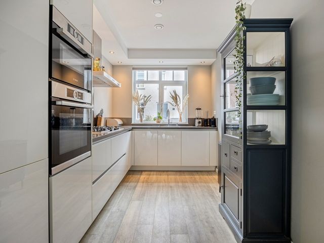 Hofje van Holtlant 30, Leiderdorp