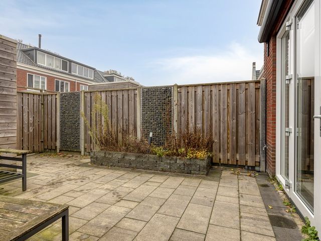 Hofje van Holtlant 30, Leiderdorp