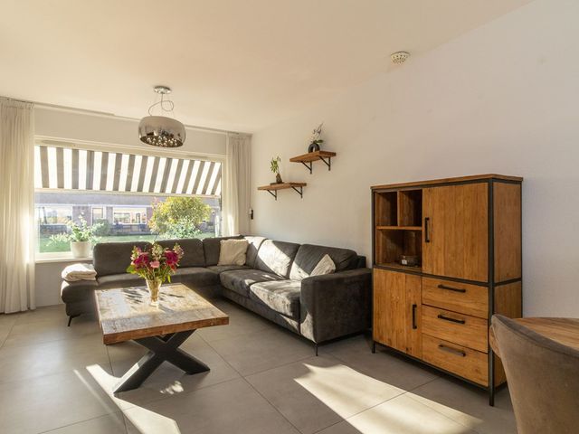 Almareplantsoen 5, Bunschoten-Spakenburg