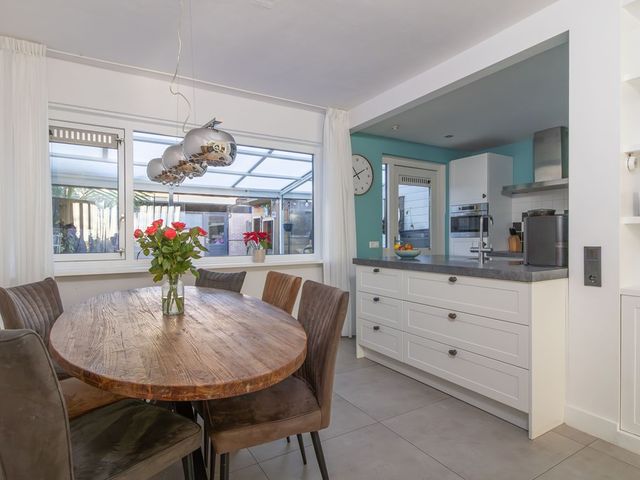 Almareplantsoen 5, Bunschoten-Spakenburg