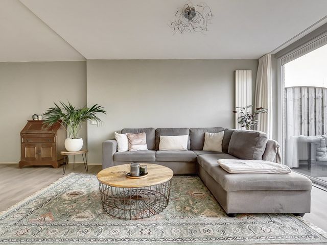 Balsemienberg 28, Roosendaal