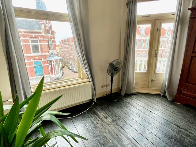 Weimarstraat 25, 's-Gravenhage