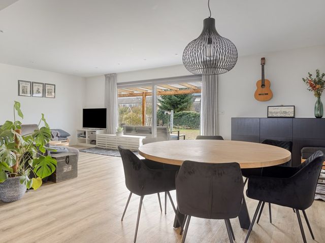 Clingedijk 7, Sint Jansteen