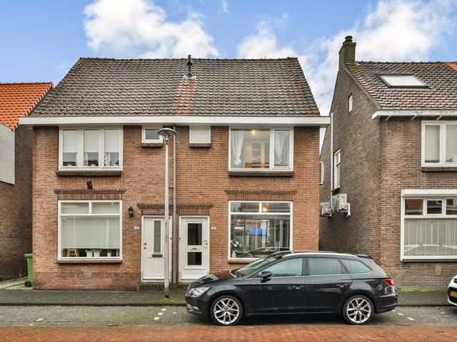 Admiraal de Ruyterstraat 45, Sliedrecht