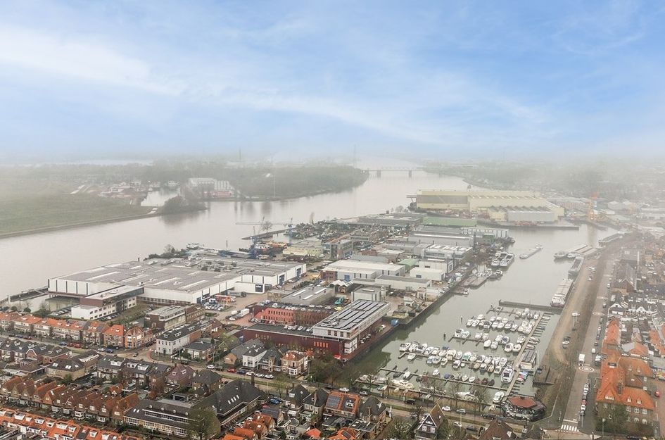 Admiraal de Ruyterstraat 45