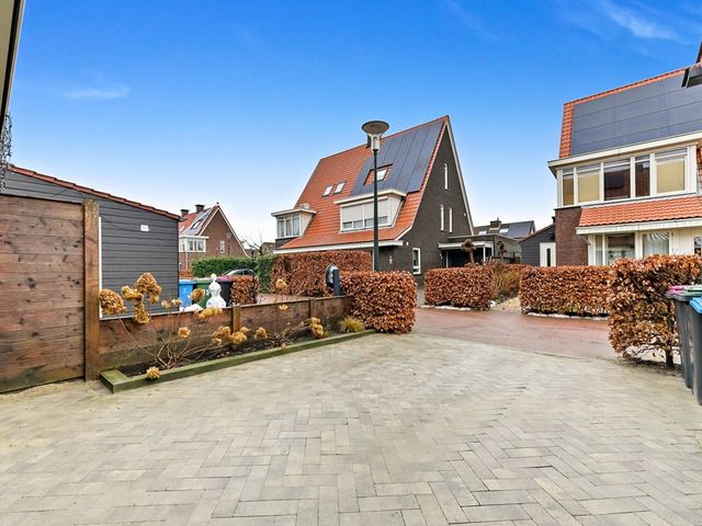 Boumare 67, Maasland