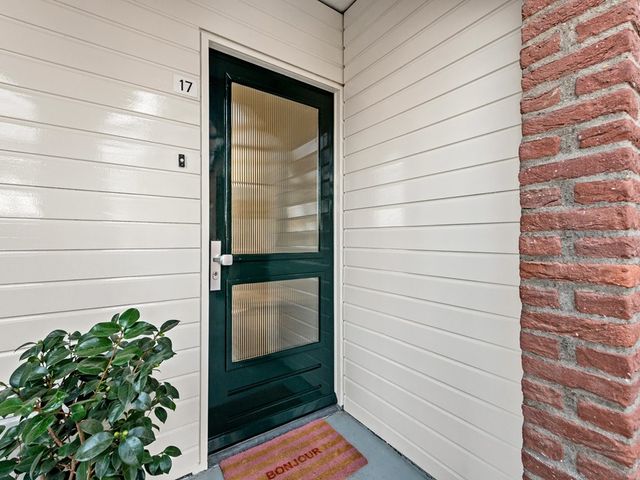 Kastanjehof 17, Maasland