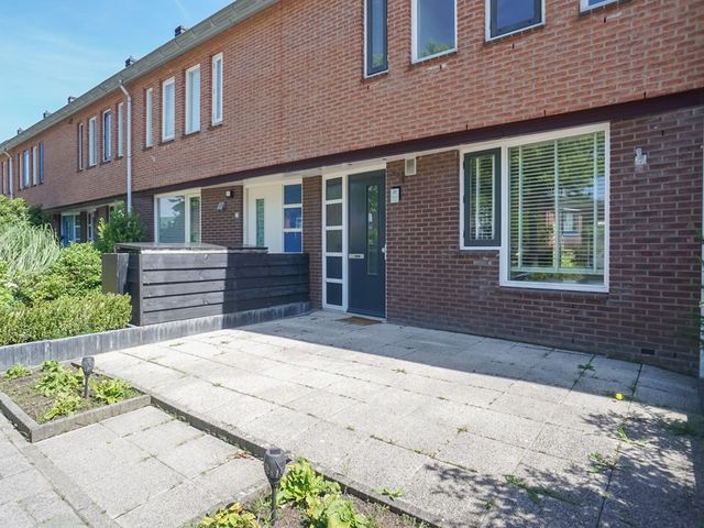 Margaret Staalplantsoen 25, Heerhugowaard