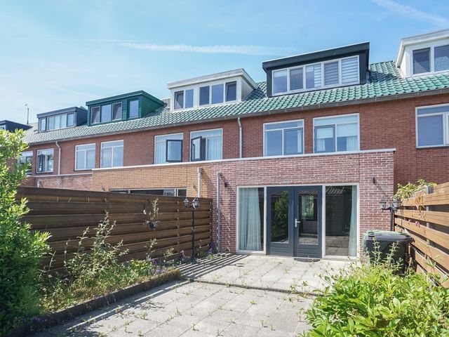 Margaret Staalplantsoen 25, Heerhugowaard