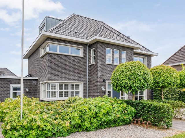 Van Foreestallee 29, Hardenberg