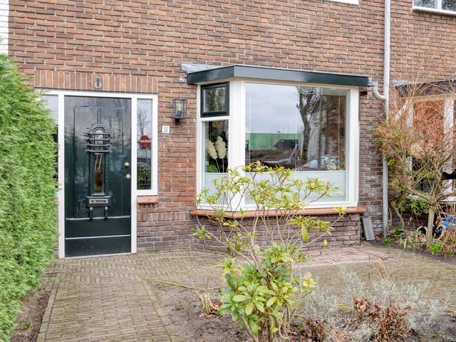 Kom van Aaiweg 11, Leiderdorp